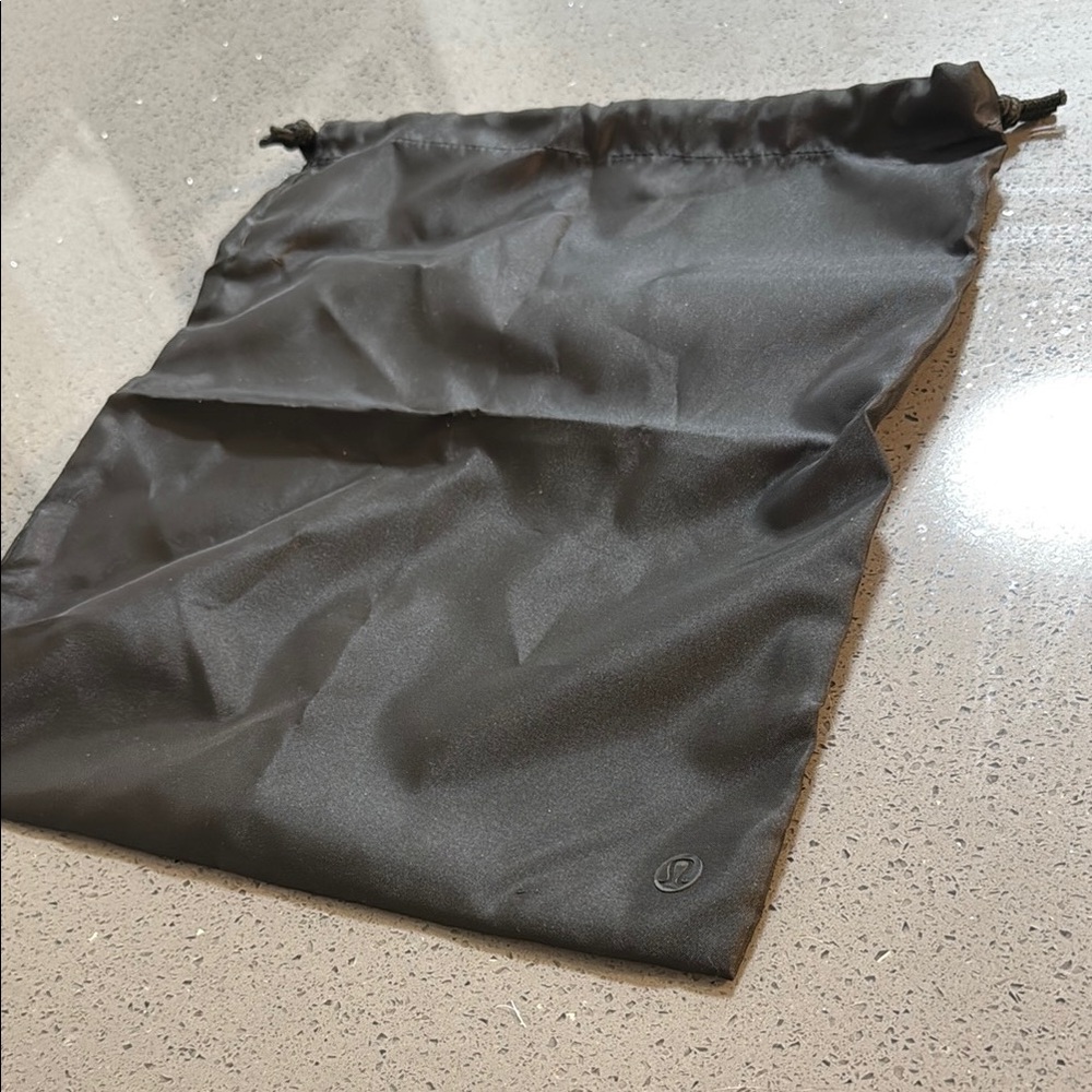 Lululemon black Drawstring Bag